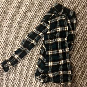 green/white american eagle flannel : size small